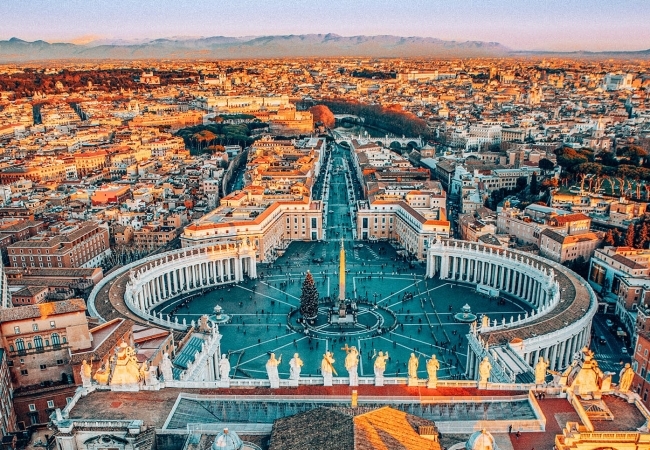 Moving to Rome from US